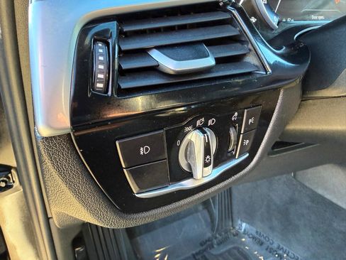 Used 2018 BMW 540i image 13