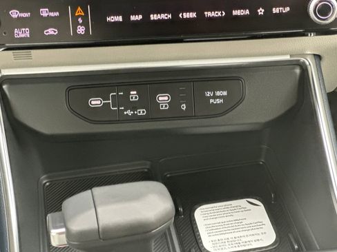 New 2026 Kia Carnival EX FWD image 29
