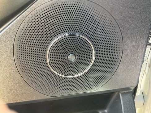 Used 2021 Ford Expedition Platinum image 19