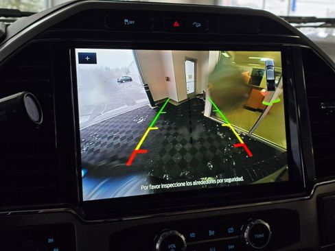 Used 2022 Ford F250 Lariat image 27