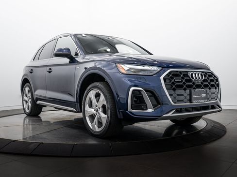 Certified 2023 Audi Q5 2.0T Prestige w/ Prestige Package AWD/4WD image 1