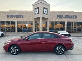Used 2025 Hyundai Elantra SEL FWD video 1