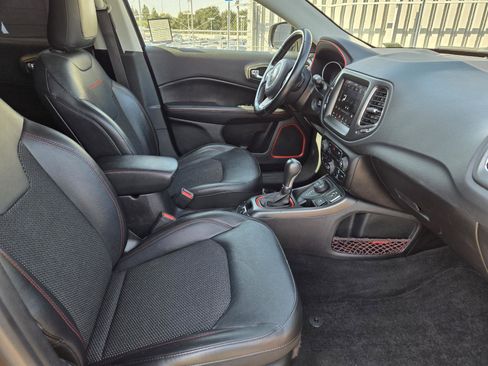 Certified 2019 Jeep Compass Trailhawk w/ Cold Weather Group image 33