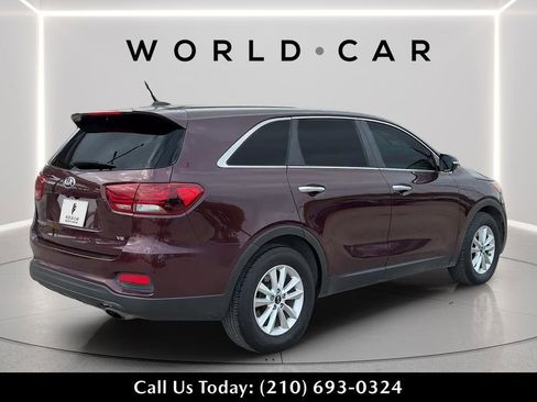 Used 2020 Kia Sorento FWD V6 image 7