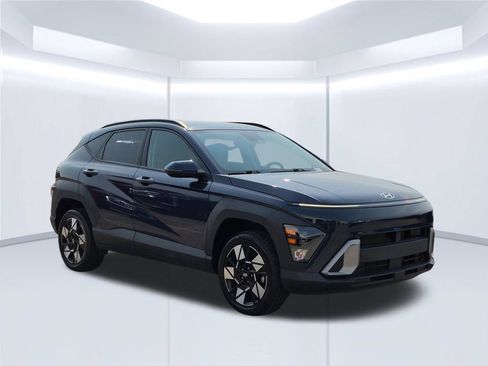 Used 2024 Hyundai Kona SEL AWD/4WD image 8