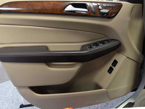 Used 2019 Mercedes-Benz GLS 450 4MATIC image 6