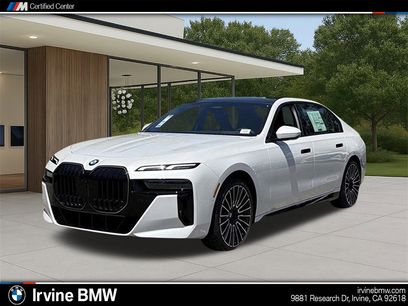 New 2025 BMW 760i xDrive w/ Premium Package