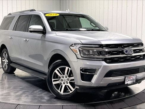Used 2024 Ford Expedition Max Limited AWD/4WD image 3