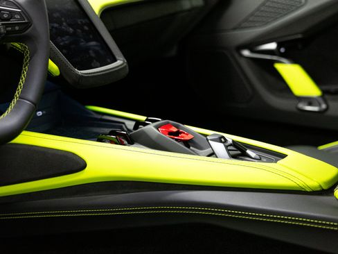Used 2026 Lamborghini Temerario AWD/4WD image 34