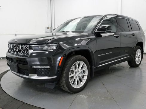 Used 2021 Jeep Grand Cherokee L Summit w/ Luxury Tech Group V AWD/4WD image 3