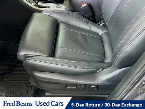 Used 2022 Subaru Ascent Limited w/ Technology Package AWD/4WD image 26