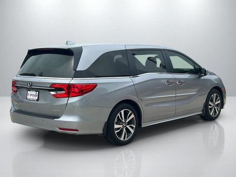 Used 2023 Honda Odyssey Touring image 5