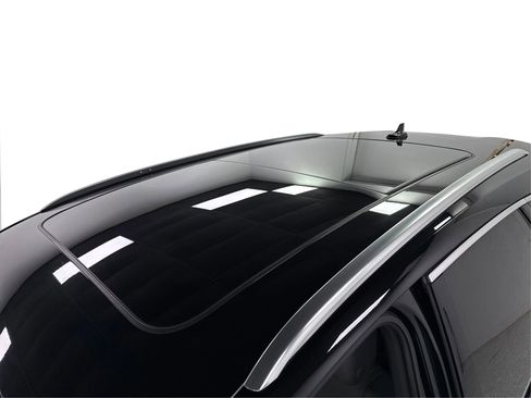 Used 2018 Audi SQ5 Prestige w/ Prestige Package image 13