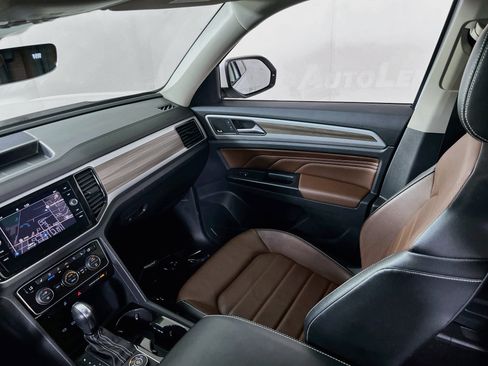 Used 2021 Volkswagen Atlas SEL Premium AWD/4WD image 24