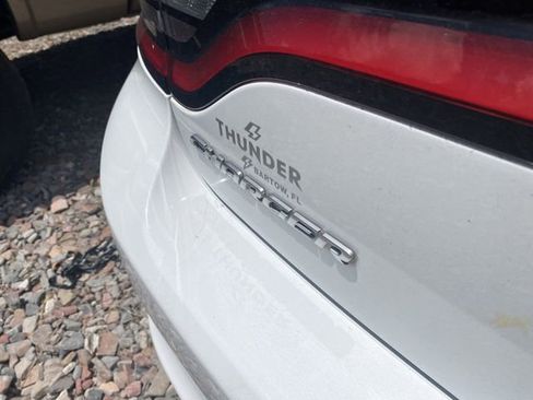 Used 2018 Dodge Charger SXT RWD image 5