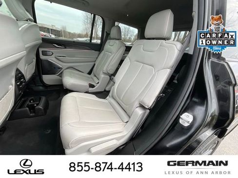 Used 2022 Jeep Grand Cherokee L Overland w/ Luxury Tech Group IV AWD/4WD image 14