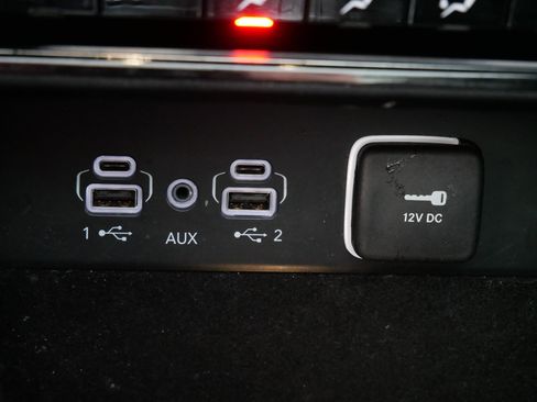 Used 2022 Jeep Grand Cherokee L Limited image 18