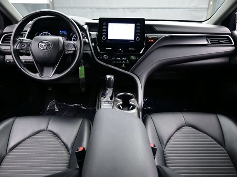 Used 2024 Toyota Camry SE FWD image 17