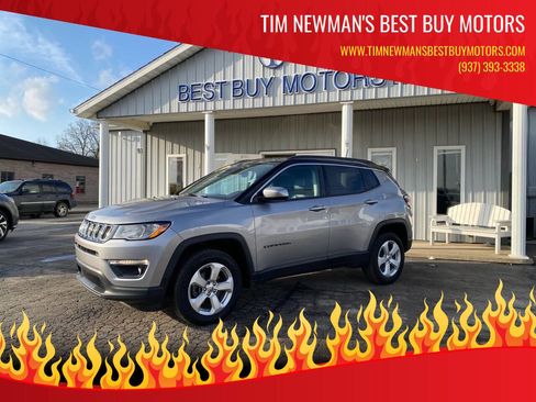 Used 2018 Jeep Compass Latitude w/ Popular Equipment Group AWD/4WD image 1