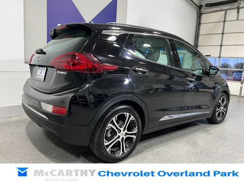Used 2017 Chevrolet Bolt Premier w/ Driver Confidence II Package FWD image 5