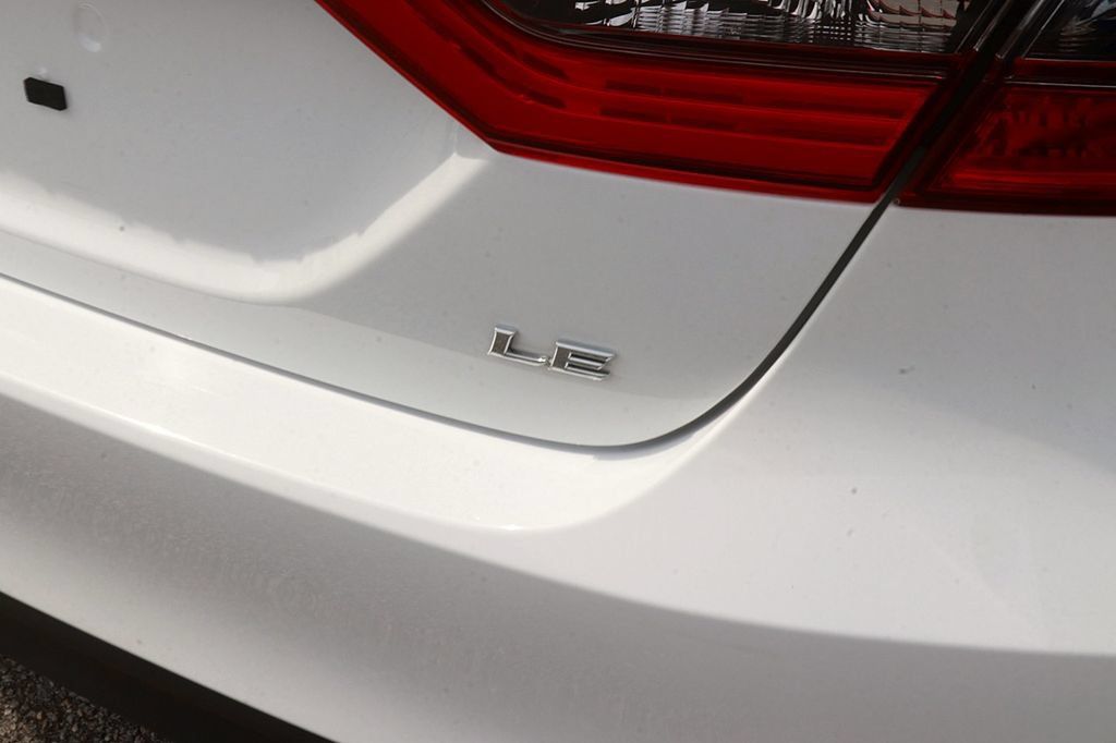 Used 2023 Toyota Camry LE FWD image 8