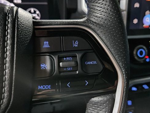 Used 2023 Toyota Tundra Platinum image 28