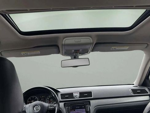 Used 2014 Volkswagen Passat TDI SE image 28