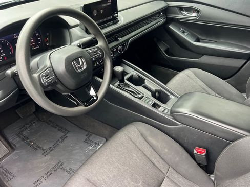 Used 2024 Honda Accord EX image 11