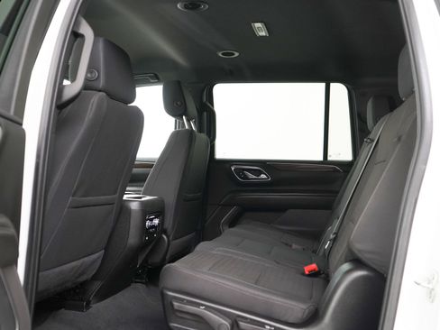 Used 2024 GMC Yukon XL SLE w/ Max Trailering Package image 19
