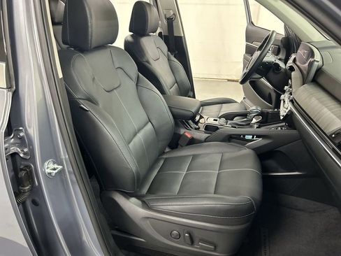 Certified 2025 Kia Telluride SX w/ SX Captain's Chair Package AWD/4WD image 27