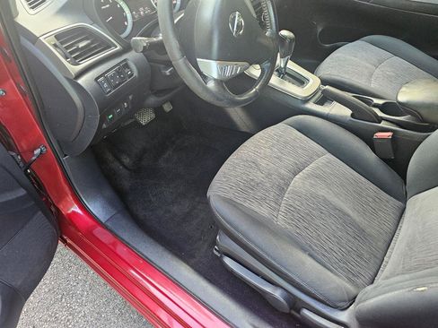 Used 2015 Nissan Sentra SV FWD image 24