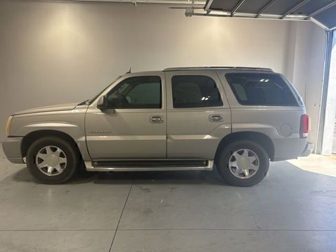 Used 2004 Cadillac Escalade 2WD image 10