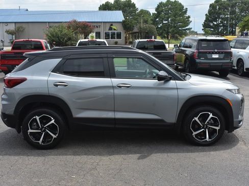Used 2023 Chevrolet TrailBlazer RS w/ Convenience Package AWD/4WD image 4