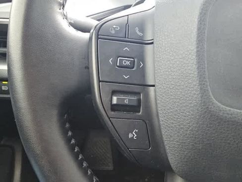 Used 2024 Toyota Prius LE image 13