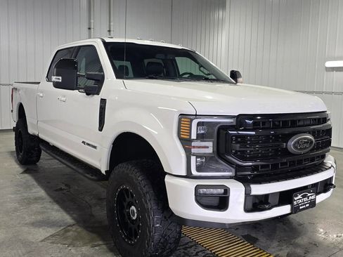 Used 2021 Ford F250 Lariat image 4