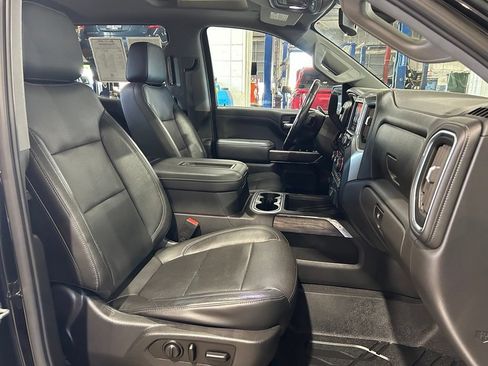 Used 2020 Chevrolet Silverado 1500 LTZ w/ LTZ Plus Package AWD/4WD image 44