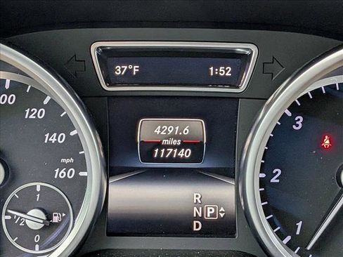 Used 2015 Mercedes-Benz GL 320 BlueTEC 4MATIC image 8