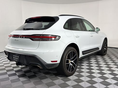 Certified 2023 Porsche Macan AWD/4WD image 9