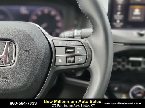 Used 2023 Honda Accord EX-L image 29