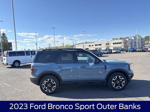 Used 2023 Ford Bronco Sport Outer Banks w/ Tech Package AWD/4WD image 6