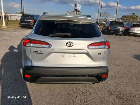 Used 2024 Toyota Corolla Cross AWD Hybrid image 4