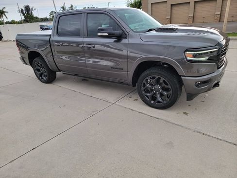 Used 2022 RAM 1500 Limited AWD/4WD image 3