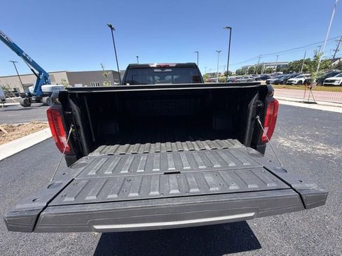 Used 2025 GMC Sierra 1500 AT4 w/ AT4 Premium Package AWD/4WD image 23