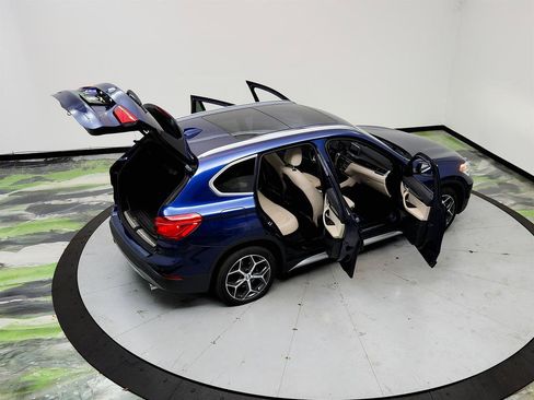 Used 2019 BMW X1 xDrive28i w/ Convenience Package AWD/4WD image 36