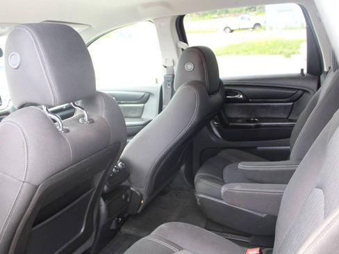 Used 2017 Chevrolet Traverse LT w/ Style and Technology Package AWD/4WD image 15