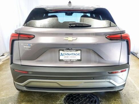 New 2026 Chevrolet Blazer EV LT image 6