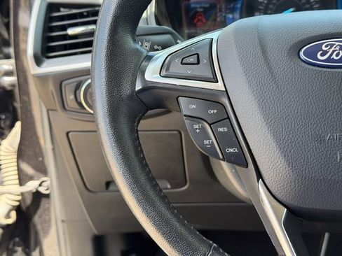 Used 2024 Ford Edge SEL AWD/4WD image 10
