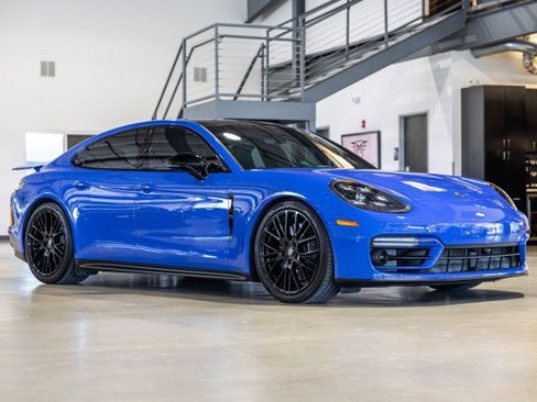 Used 2023 Porsche Panamera GTS AWD/4WD image 8
