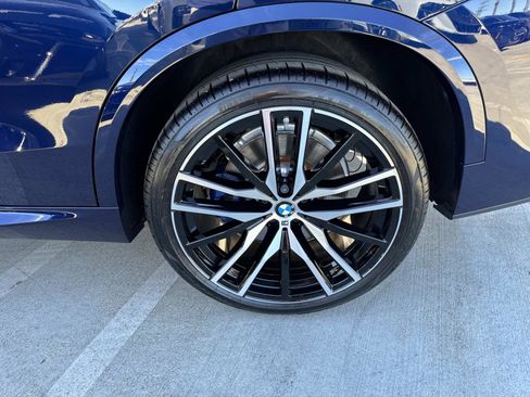Used 2025 BMW X5 M60i image 6
