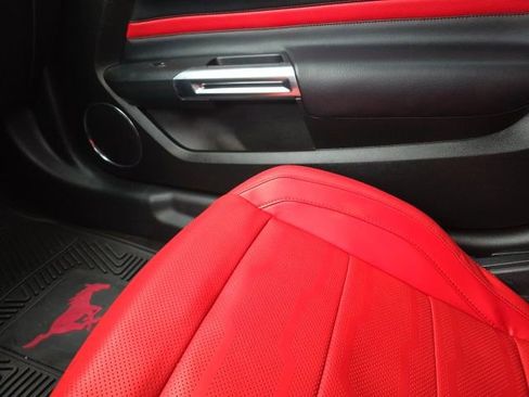 Used 2021 Ford Mustang GT Premium w/ Equipment Group 401A image 15